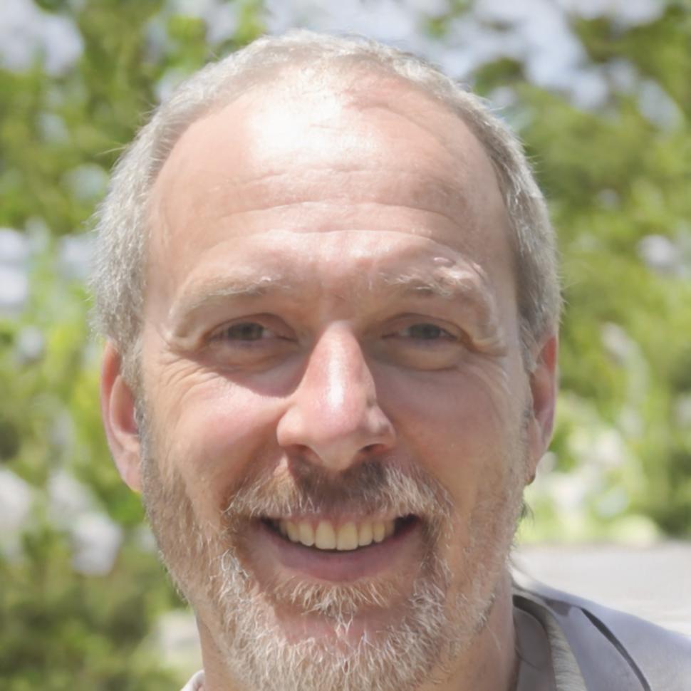 Retrato profesional de Teo Valseca