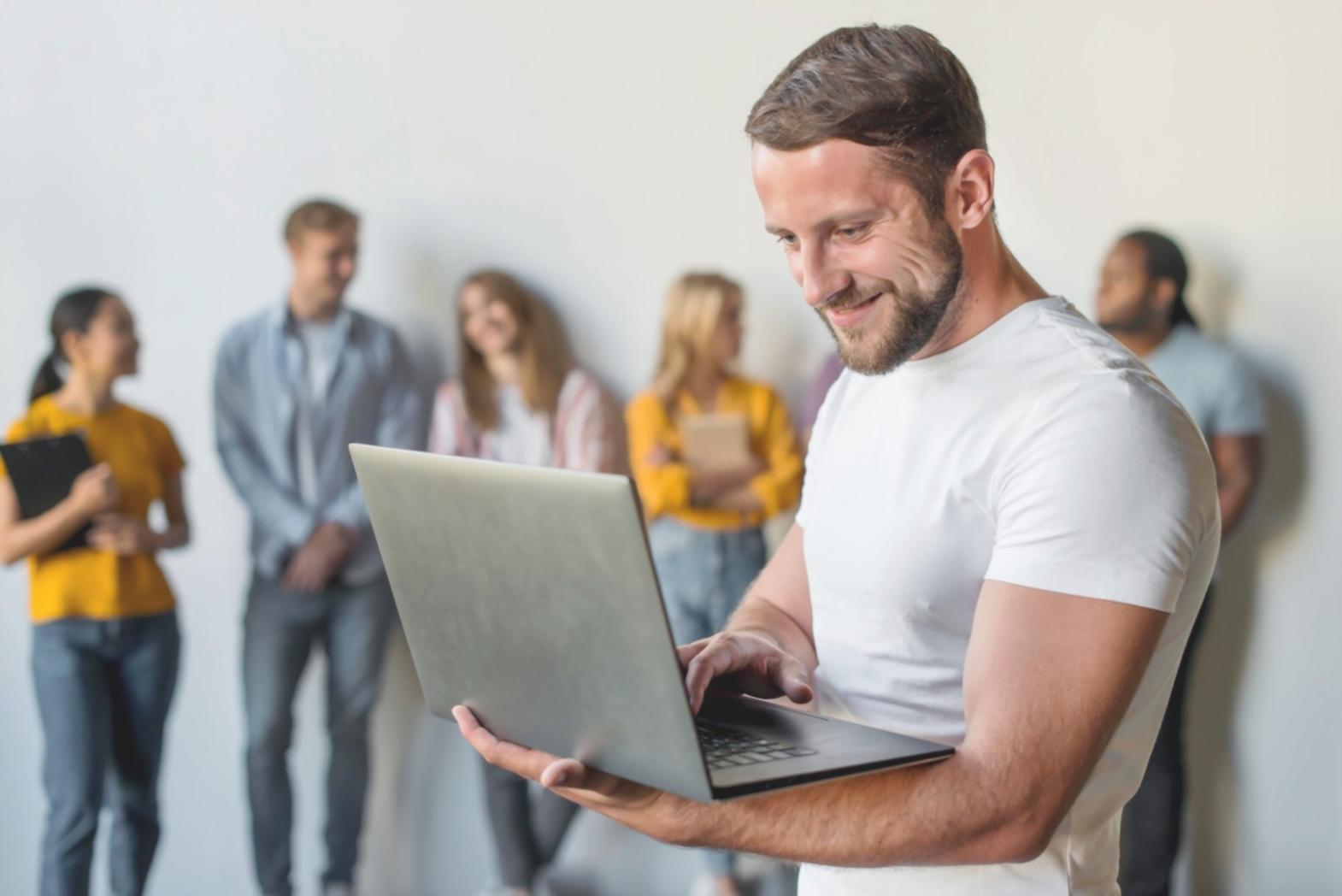 Espacio de trabajo colaborativo donde analizamos presupuestos mensuales